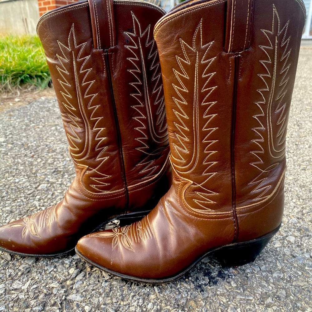Tony Lamas Cowboy Boots